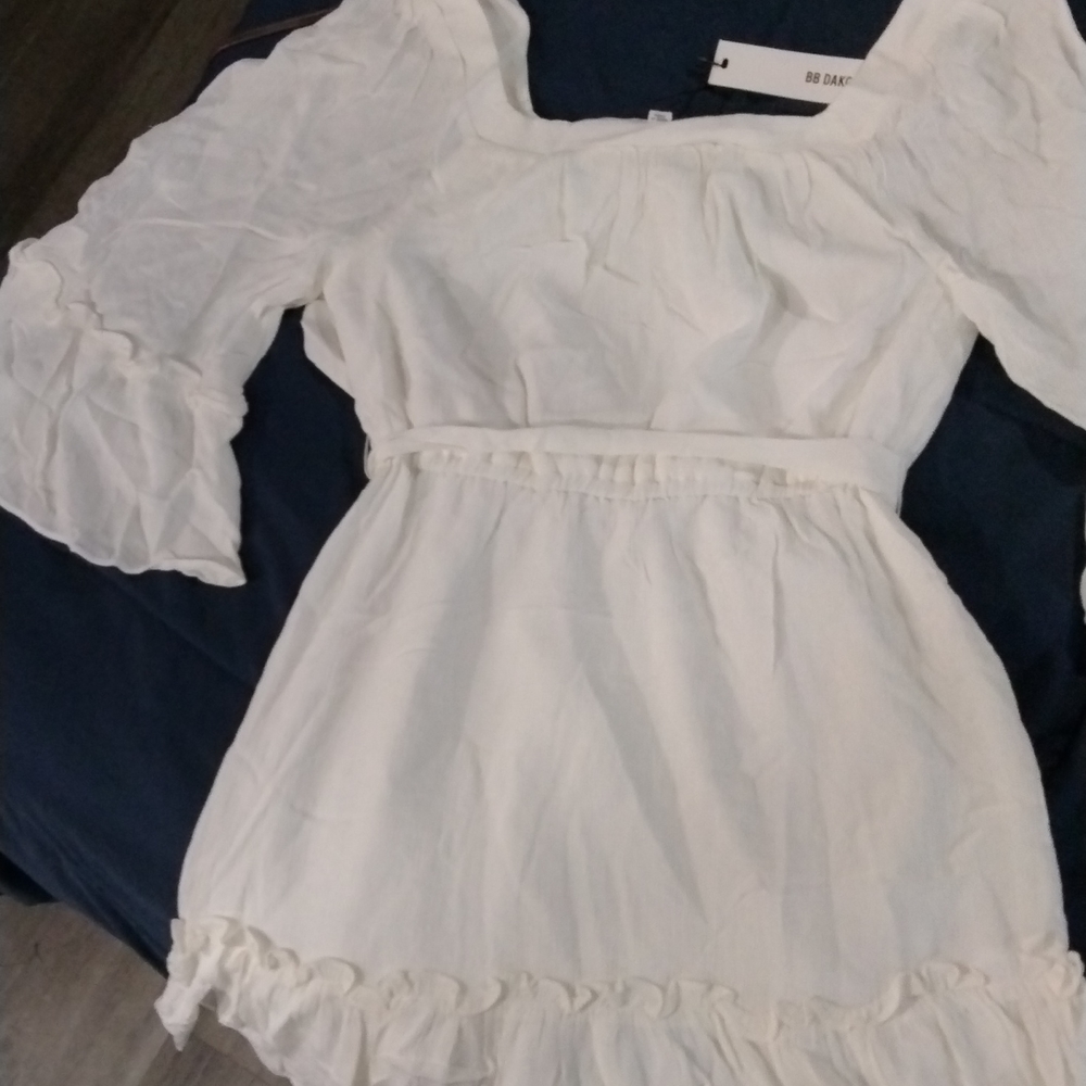 Dresses - Picture 2 of 5